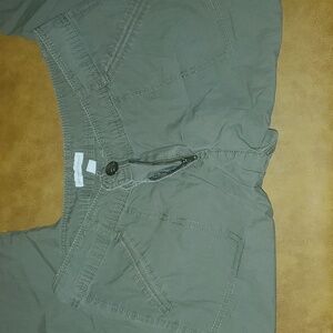 New York & Company Olive Cargo Pants Size 8